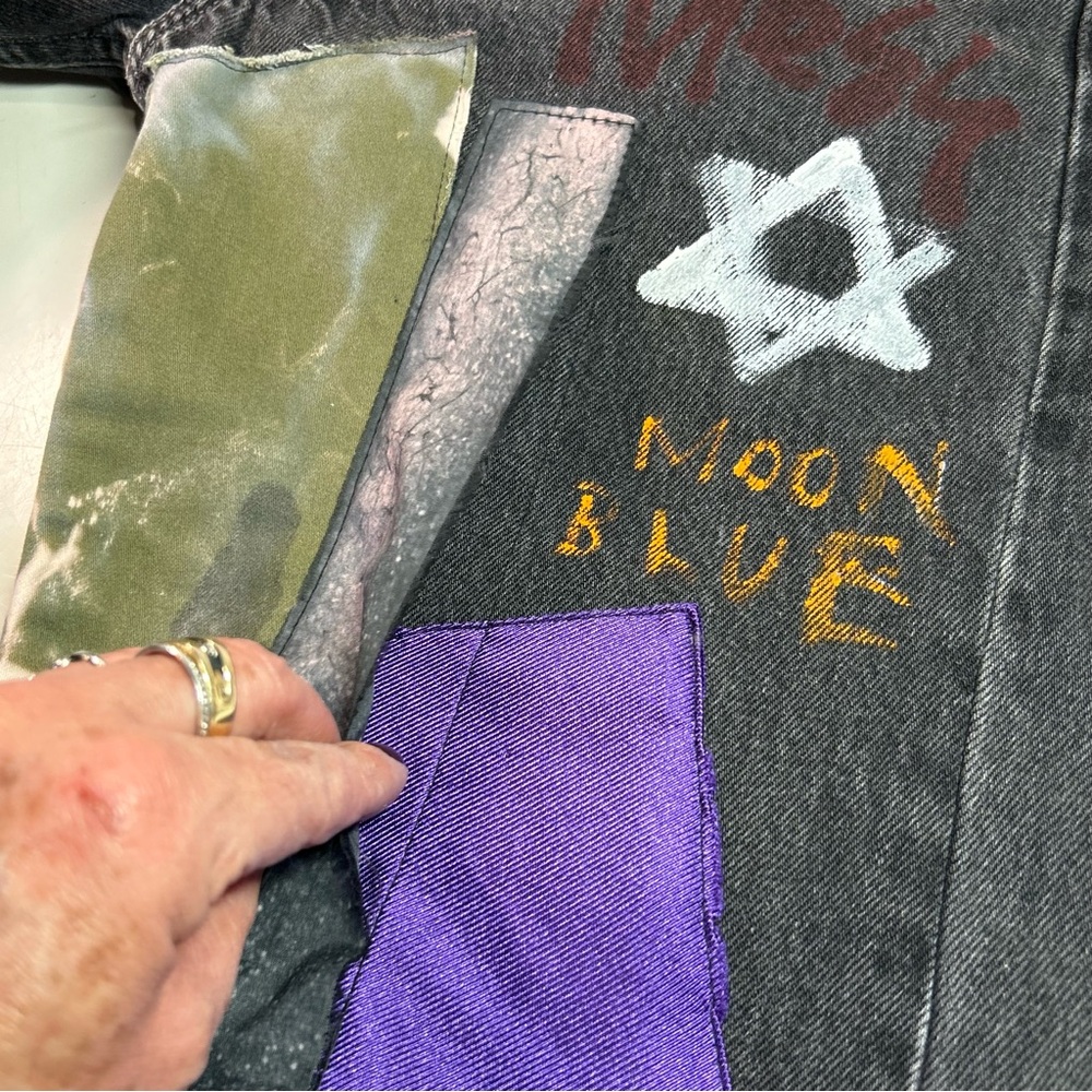 Guernika Levi’s 501 Hand-Painted Jeans Reworked Art Denim Collectible 29x34 RARE - Picture 11 of 16